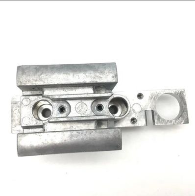 Vibratory Finishing untuk Tembaga Casting Gravity Kuningan dan Seng Die Casting suku cadang